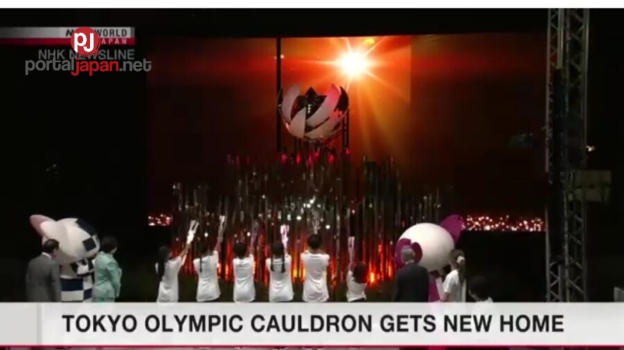 &nbspAng Tokyo Olympic cauldron ay itinayo bilang monumento sa bagong lokasyon sa Tokyo park