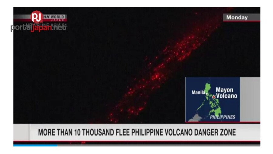 &nbspMahigit 10 libo katao ang tumakas sa Philippine volcano danger zone