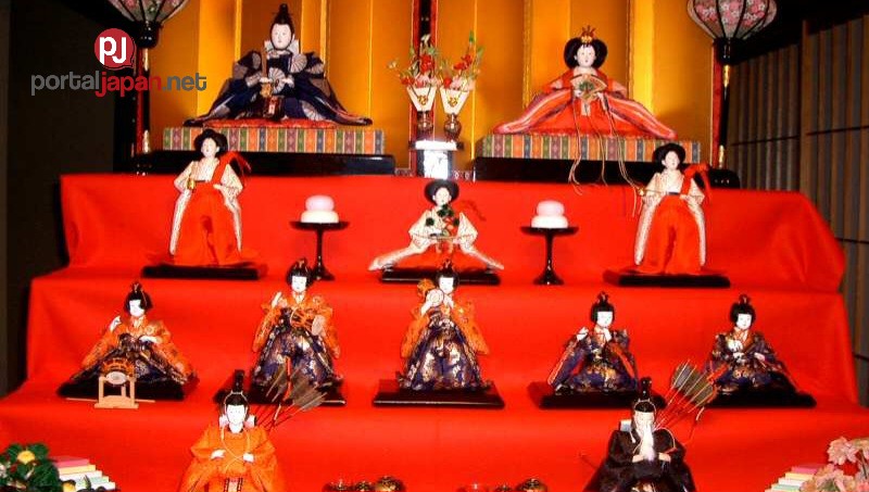 &nbspMga 'Hina' dolls, na una nang idi-nisplay sa mga lungsod ng Japan bago sumapit ang Girls' Festival